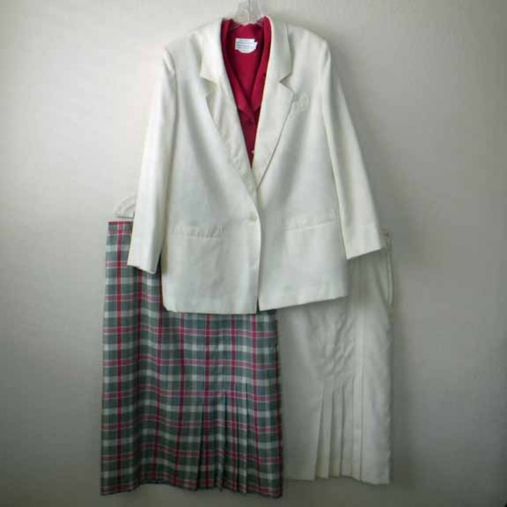Pendleton Cream Vintage 4 Piece Suit - 20W